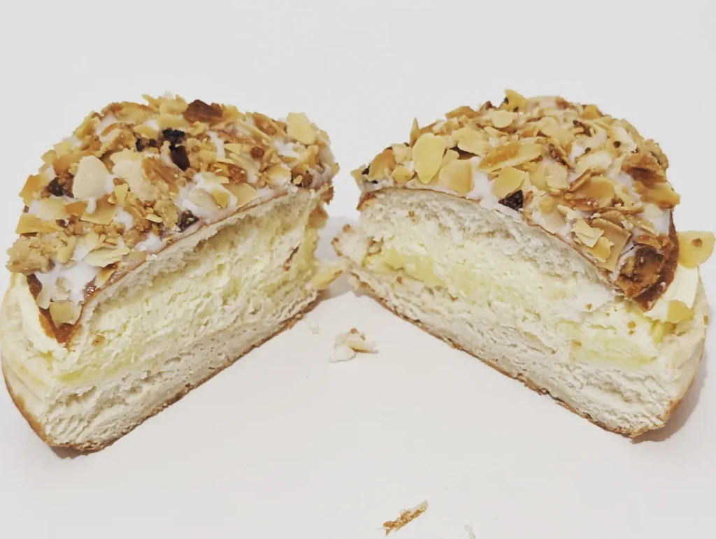 Beesting Donut from