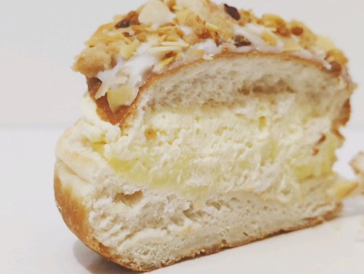 Beesting Donut from